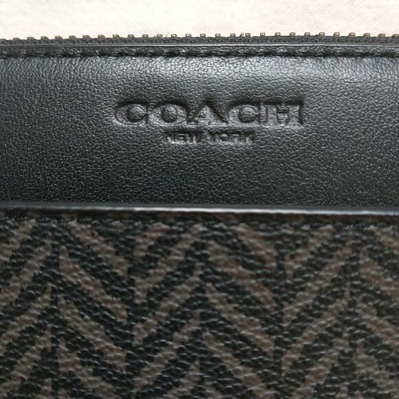 COACH Slim Zip Around Wallet Heringbone F73111 QB Black Multi Wrist New - Picture 4 of 14